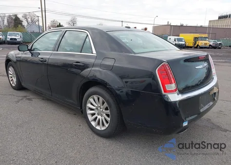 2013 Chrysler 300 Motown z USA, uszkodzony, nr VIN 2C3CCAAG8DH615293